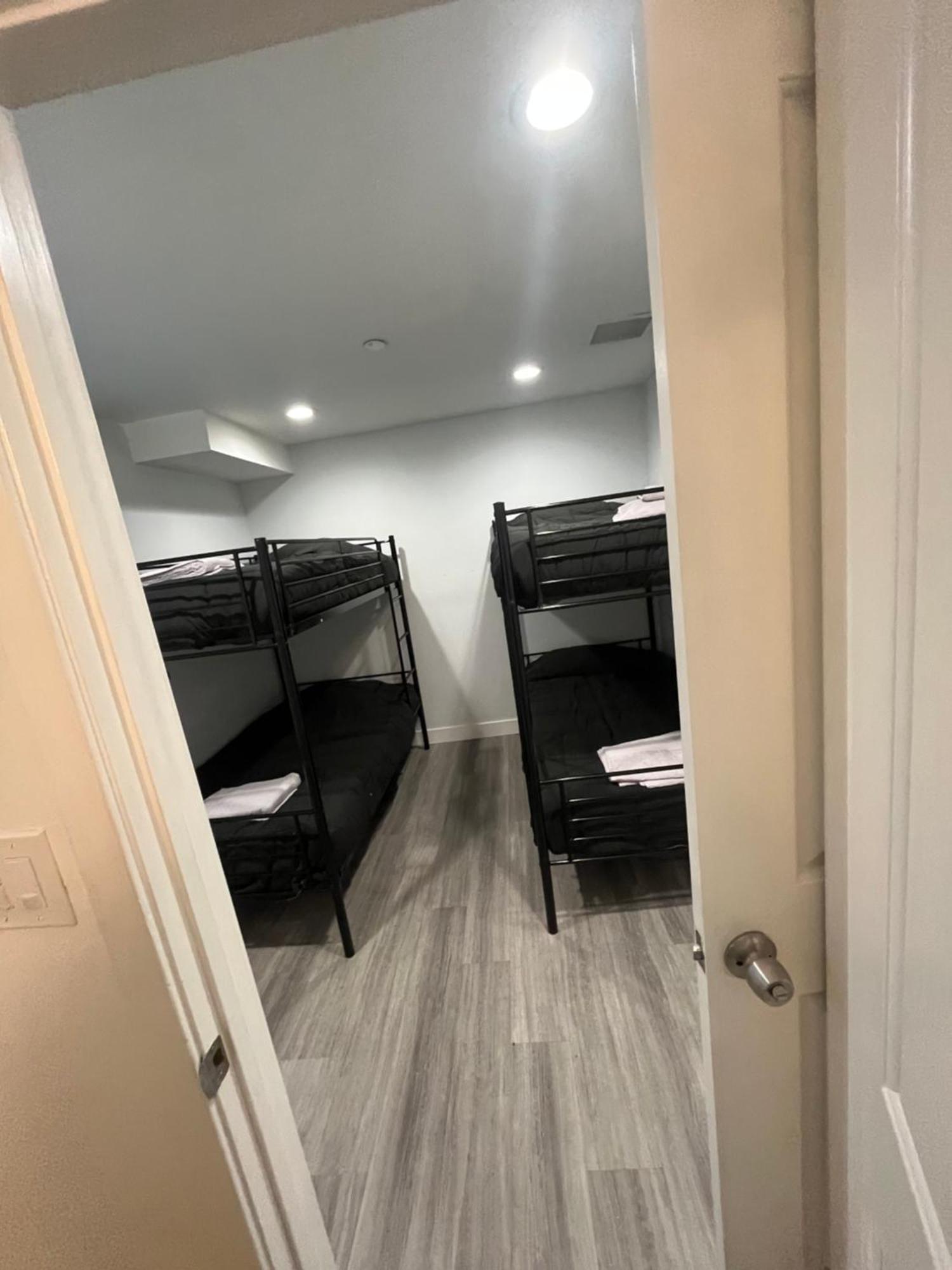 Hostel Downtownla Bottom Bunk